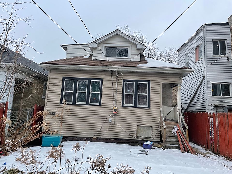 2nd image of 1504 N Leclaire Ave