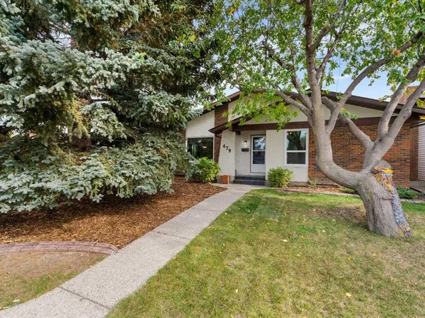 479 W Bracewood Cres SW, Calgary, AB T2W 3B7