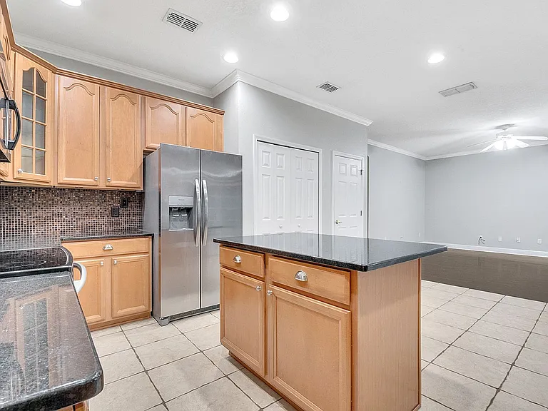 6607 Earthgold Dr — Photo 37