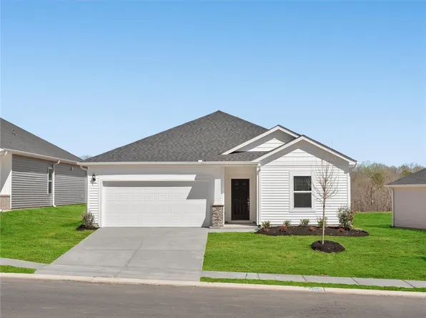 443 Harben Dr, Woodruff, SC 29388