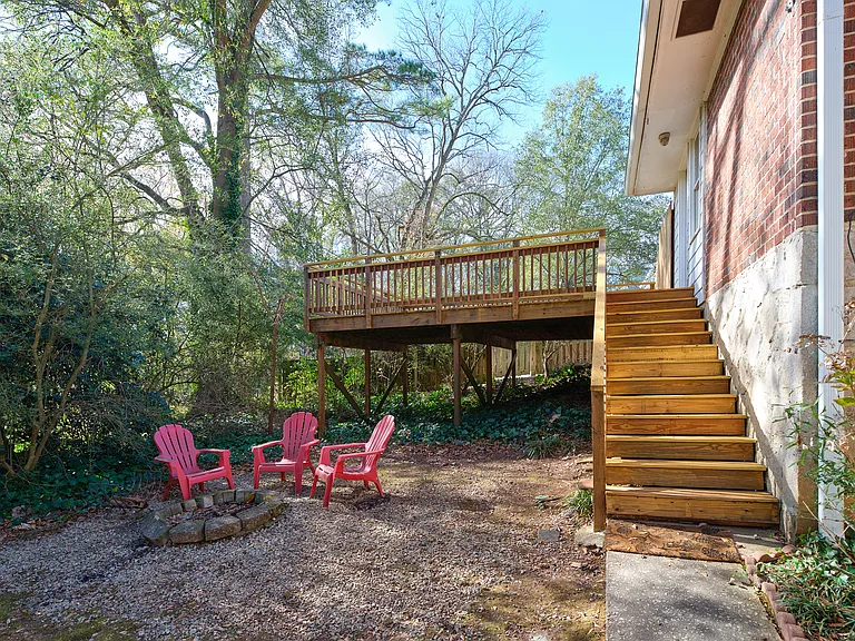 2441 N Decatur Rd — Photo 6