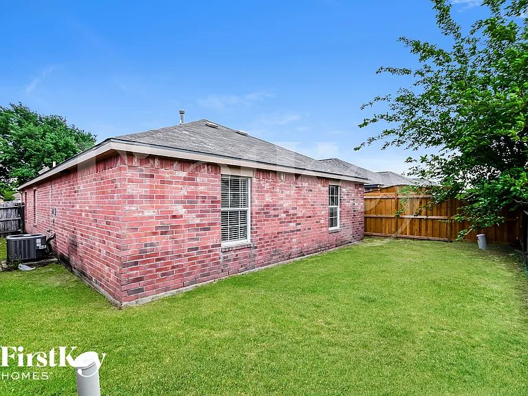 18731 Reynolds Park Dr — Photo 19