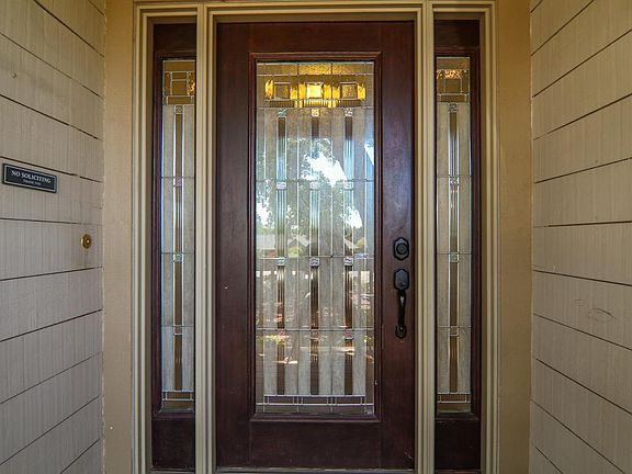 3rd image of 5830 Elmwood Ct