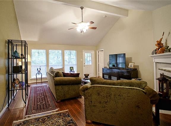 2nd image of 5232 Chessie Cir