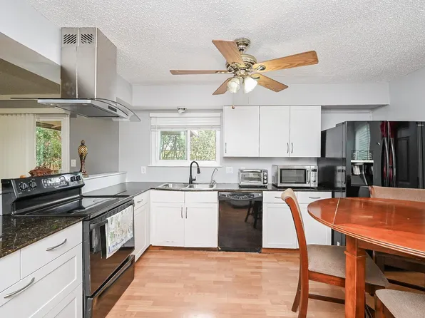 13102 Richmond Ave, Houston, TX 77082