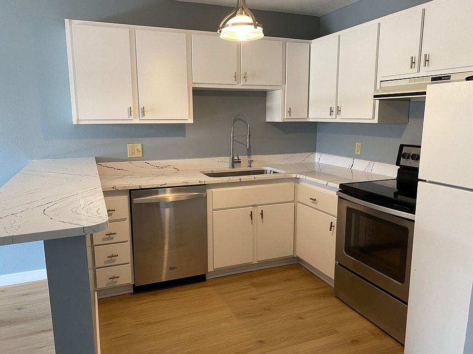 2nd image of 5116 Williams Fork Trl APT 106
