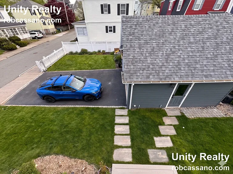 Douglas Rd — Photo 21
