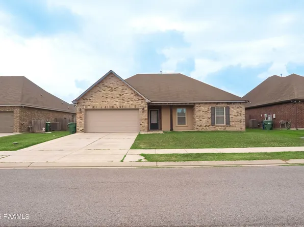 114 Saint Kenan St, Youngsville, LA 70592