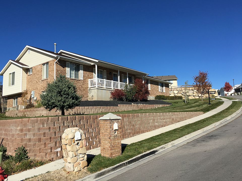 1st image of 1591 N Summer Crest Dr