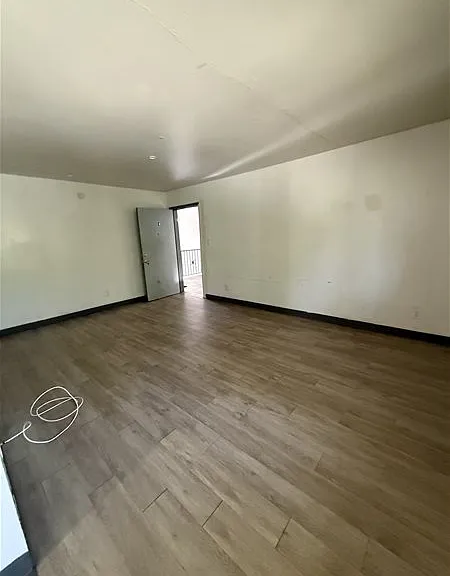 2600 Tyrell Dr E — Photo 3