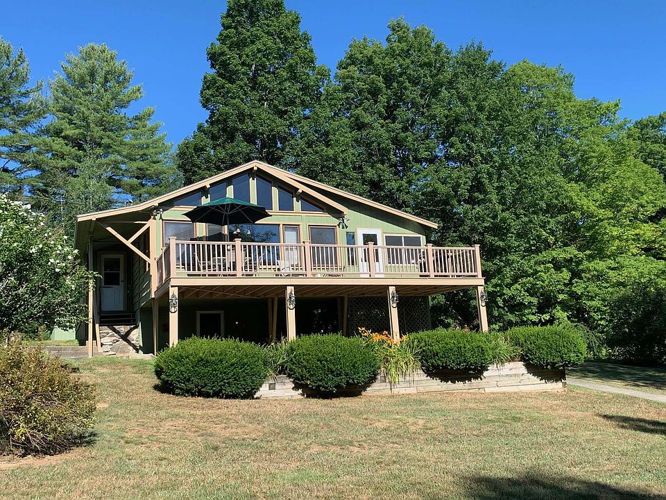 1st image of 12 Berry Hill Way