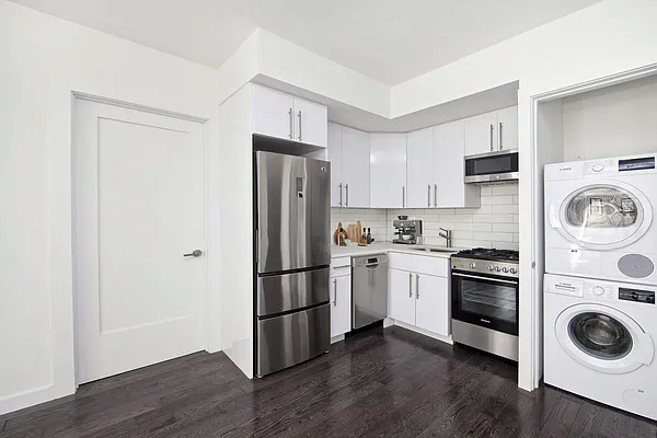 Rented by R New York | media 10