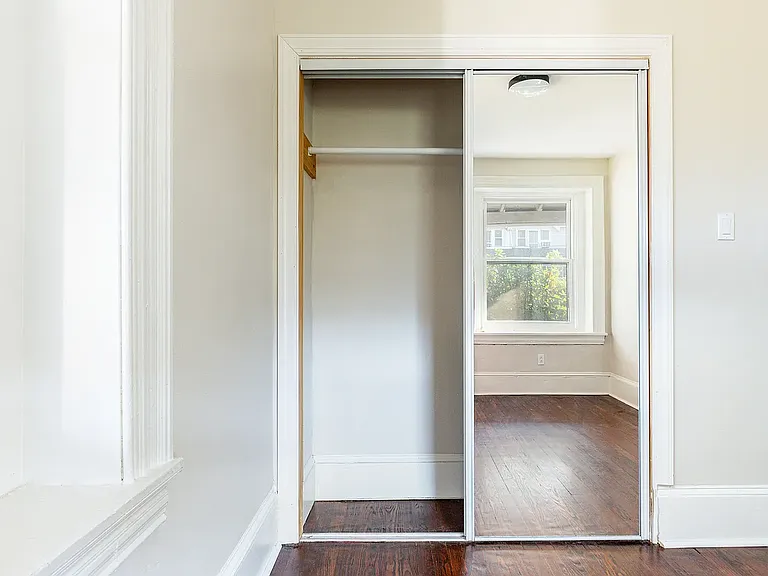 400 E Vernon Rd #D31 — Photo 6