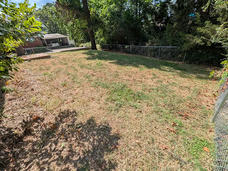 412 Woodyard Pl — Photo 10