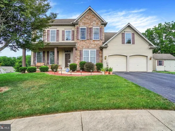 2082 Westbury Ct, Red Lion, PA 17356