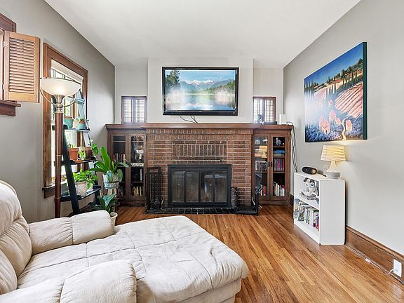 4th image of 4712 Minnehaha Ave