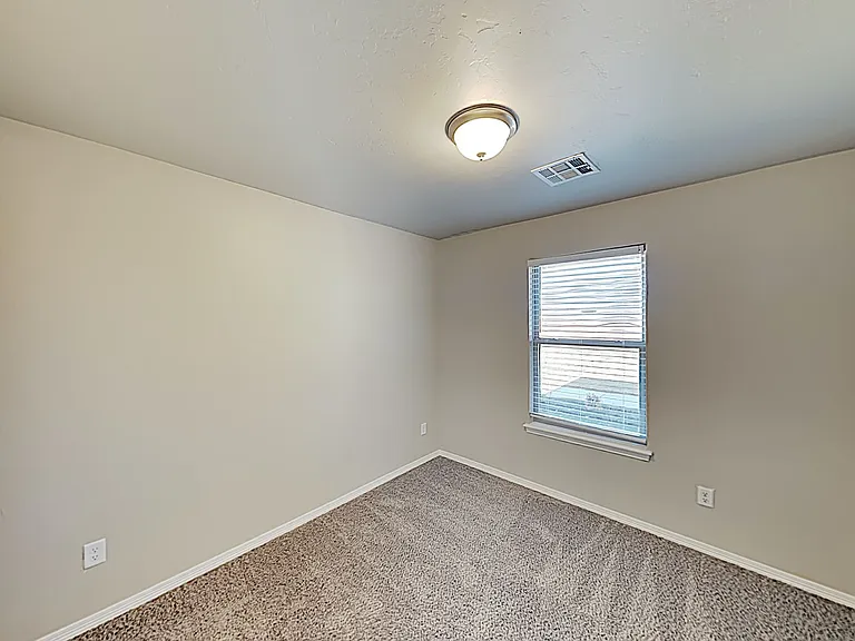 17657 Macarthur Park Dr — Photo 15