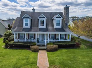 23 Golden Spruce Dr, Calverton, NY 11933