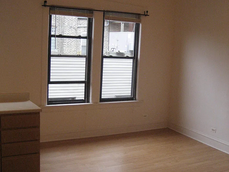 1649 N Wells St #3K1 — Photo 7