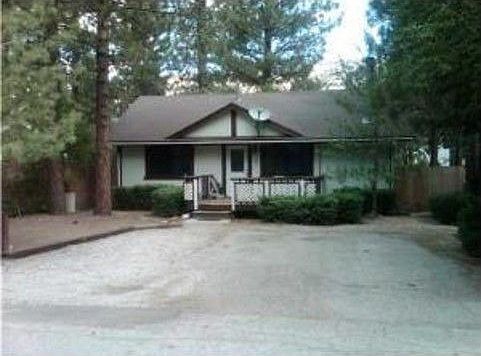 1st image of 633 E Meadow Ln