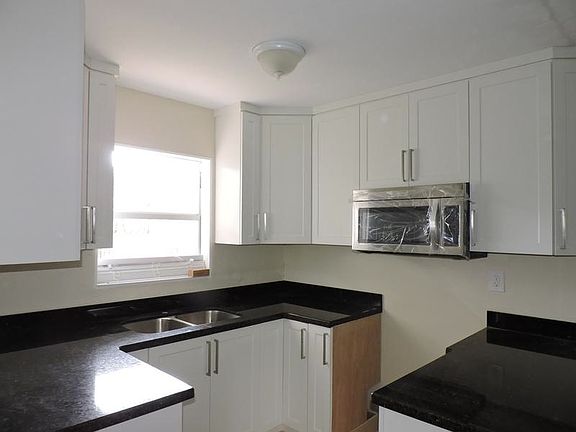 3rd image of 501 NE 16th St