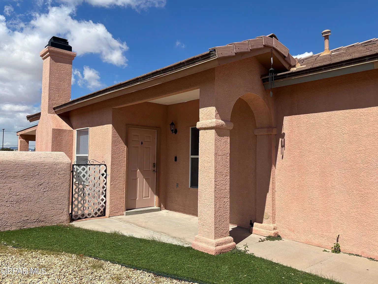 4 bed, 2.0 bath, 1540 sqft, $2,000 — Photo 3