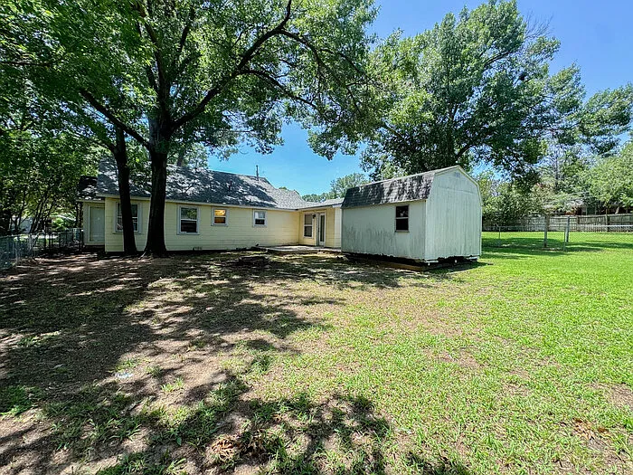 1916 Houston Pl — Photo 23