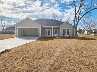 100 Brackley Ct, Leesburg, GA 31763