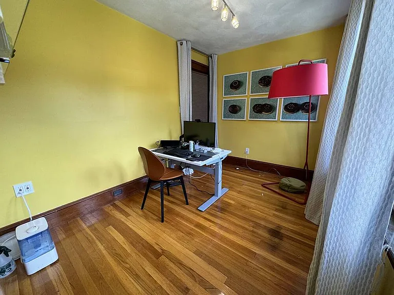 Bedroom #3. Painted white since.