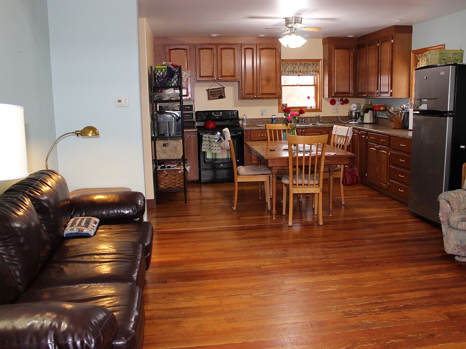 Open Living Room/ Kitchen
