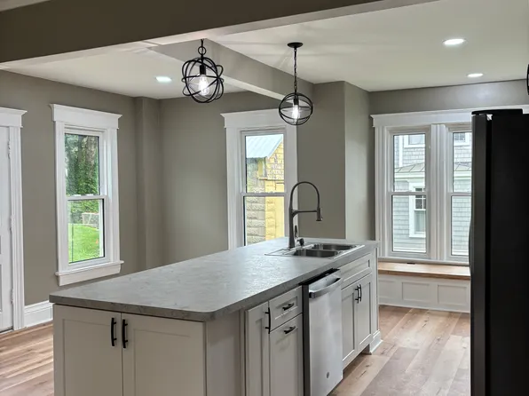 1 1st St, Marcellus, NY 13108