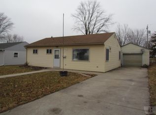 609 Sunset Ave, Red Oak, IA 51566