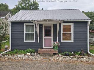 911-908 5th St, Letart, WV 25253