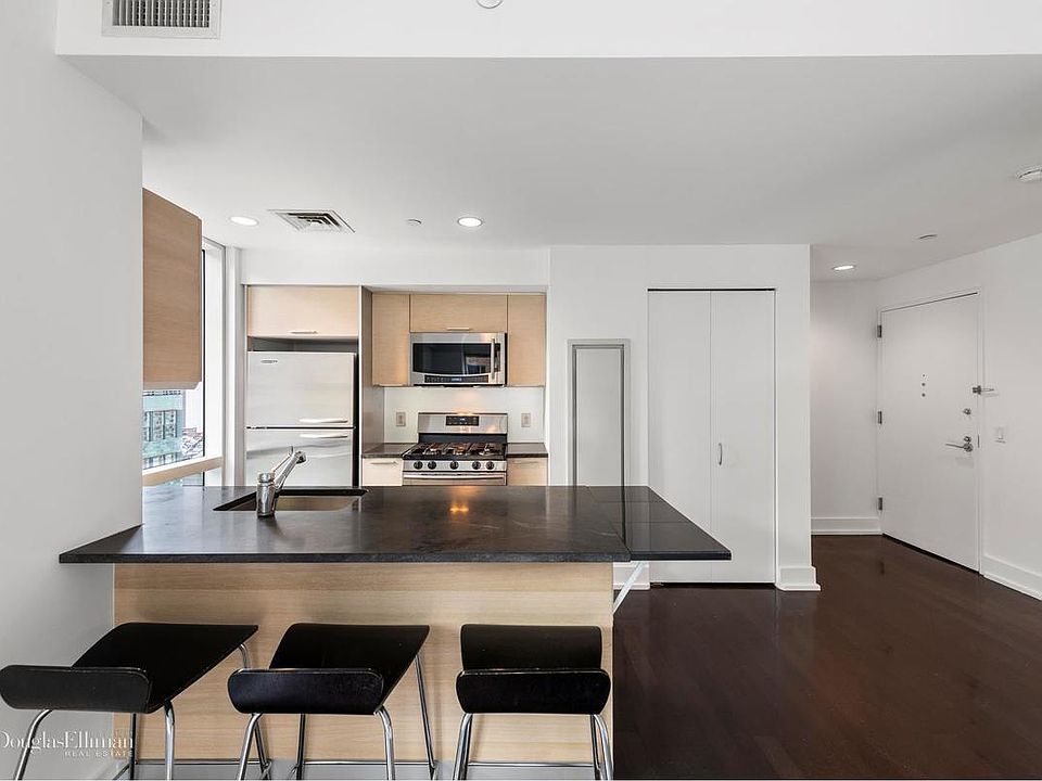 1st image of 350 W 42nd St APT 16F
