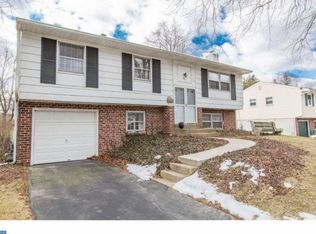 880 Concord Pl, Lansdale, PA 19446