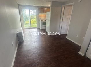 1190 Augusta Rd APT 4, Belgrade, ME 04917