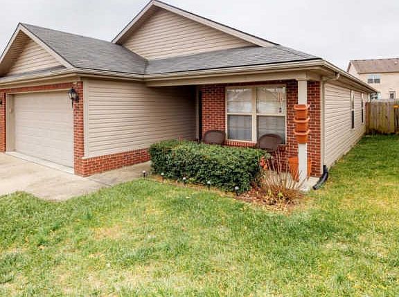 3rd image of 764 Burgess Ave