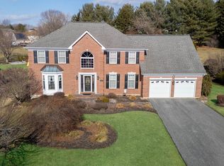 19 Somerset Ln, Newark, DE 19711