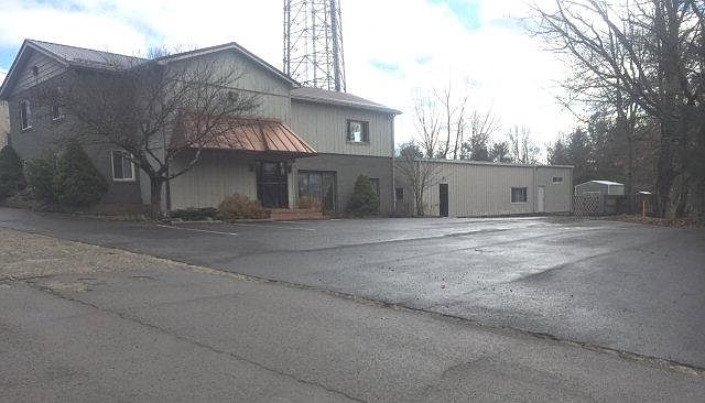 1st image of 550 N Eisenhower Dr