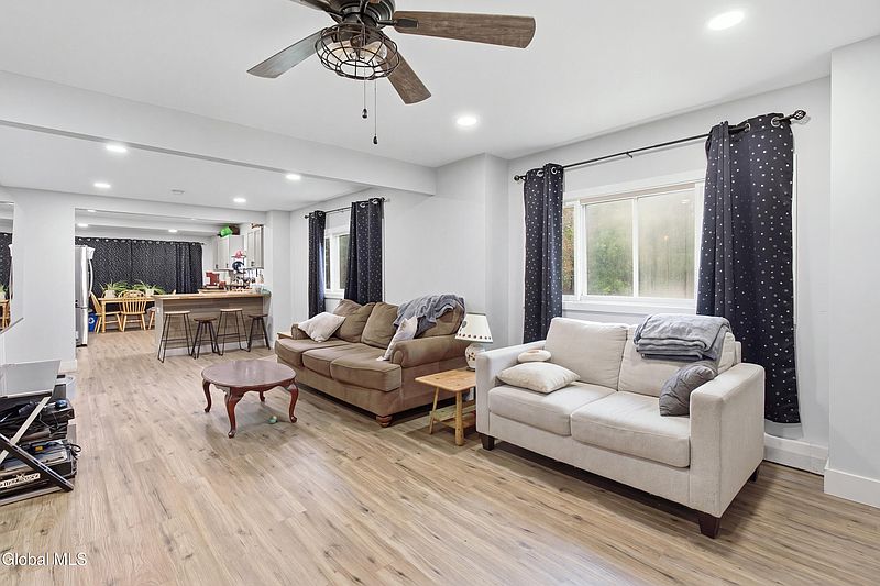 5th image of 51 E Hill Road
