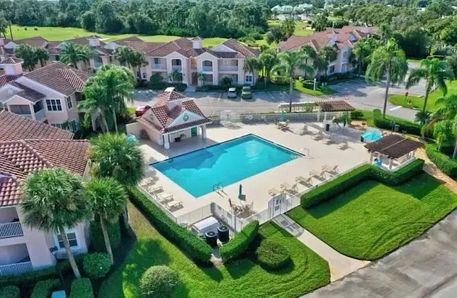 1 bed, 1.5 bath, 1000 sqft, $1,700 — Photo 3