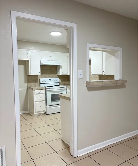 4118 Southpark Dr — Photo 6