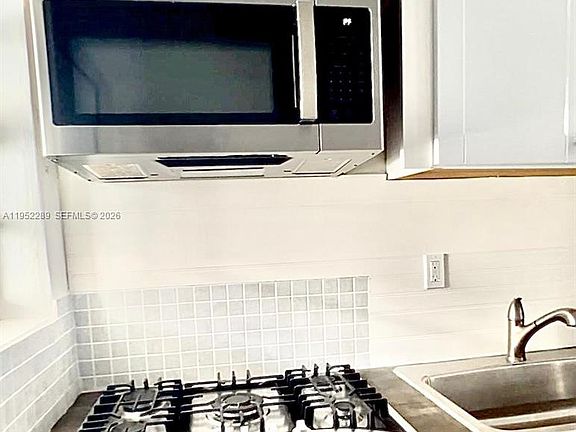 5th image of 4201 Indian Creek Dr APT 8