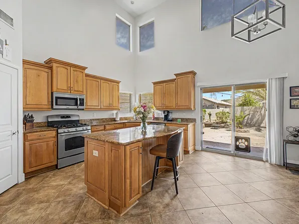 5924 W Park View Ln, Glendale, AZ 85310