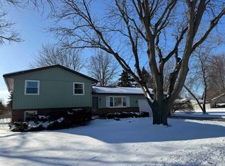 3506 Greenwood Dr, Janesville, WI 53546