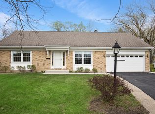 932 Patriot Ln, Hoffman Estates, IL 60192