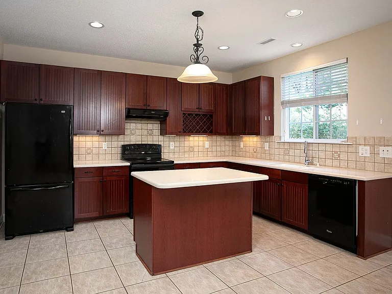 2002 Remington Oaks Cir — Photo 9