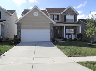 333 Pecan Bluffs Dr, Wentzville, MO 63385