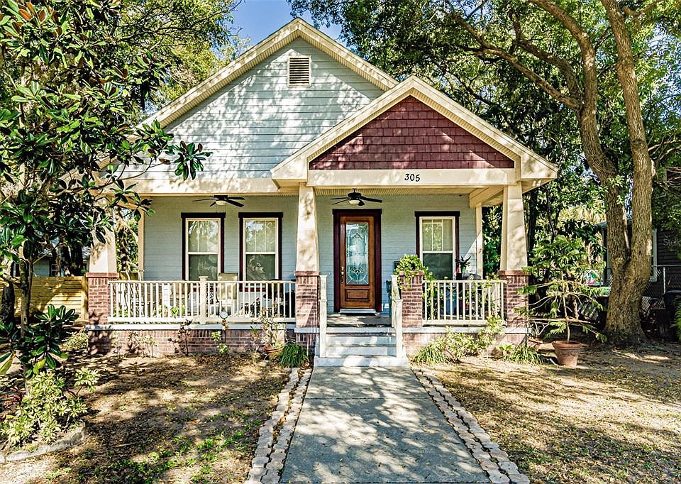 1st image of 305 W Amelia Ave