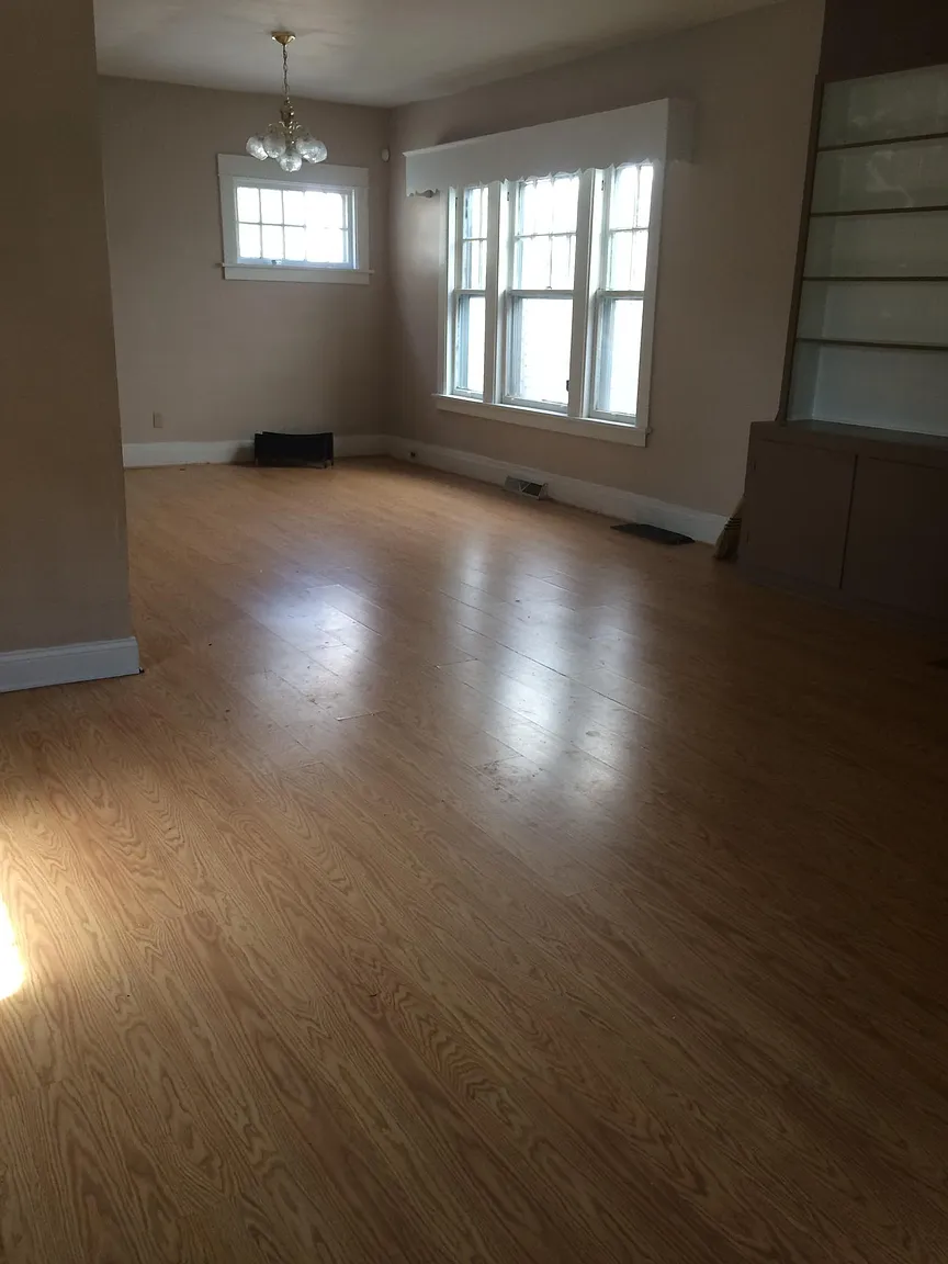 180 W Delavan Ave photo 1